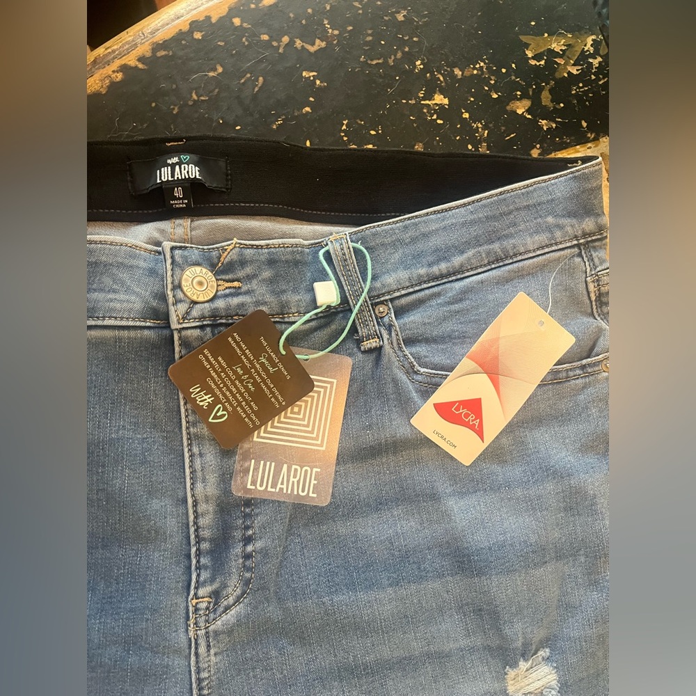 NWT LulaRoe ripped jeans - Picture 5 of 8